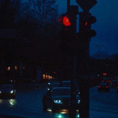 警笛头大战卡通猫